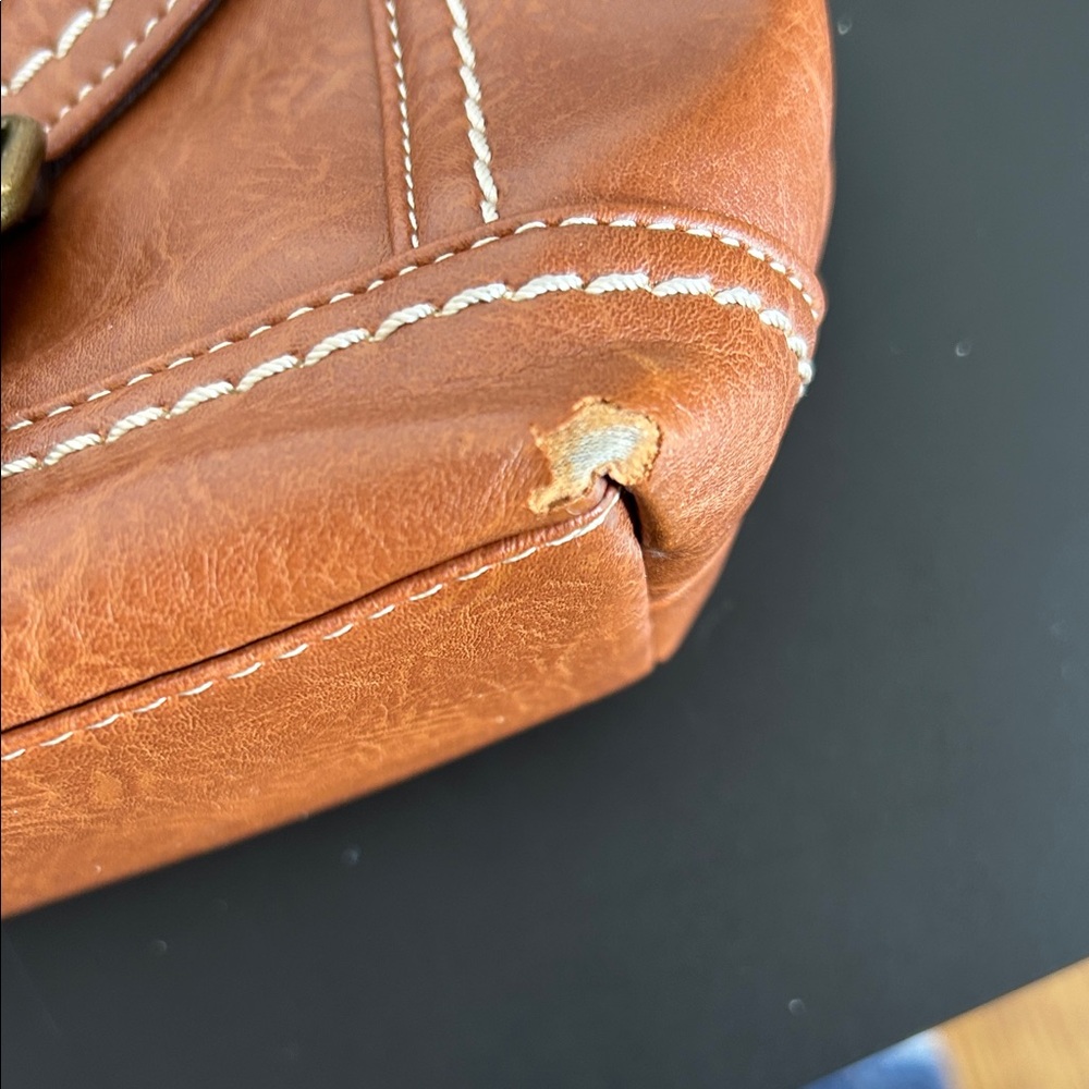 Børn Brown Adjustable Crossbody Bag with Front Pocket - Picture 13 of 16